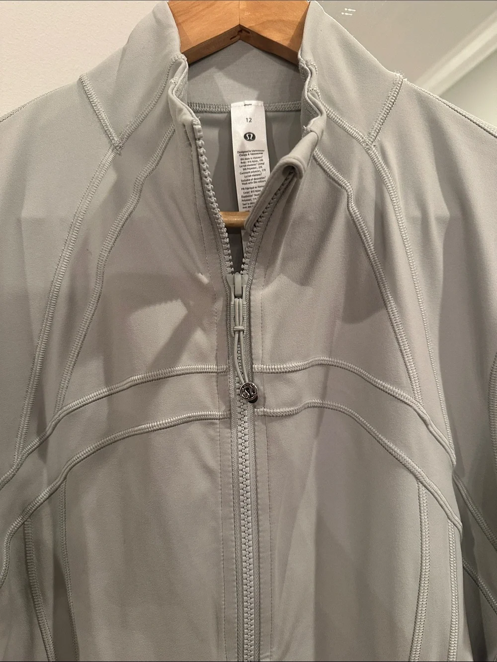 lululemon athletica Light green NULU Jacket - Picture 5 of 7
